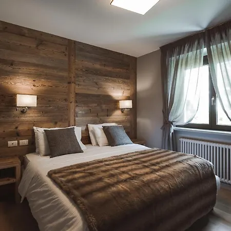 Alu Mountain Design Готель 4*