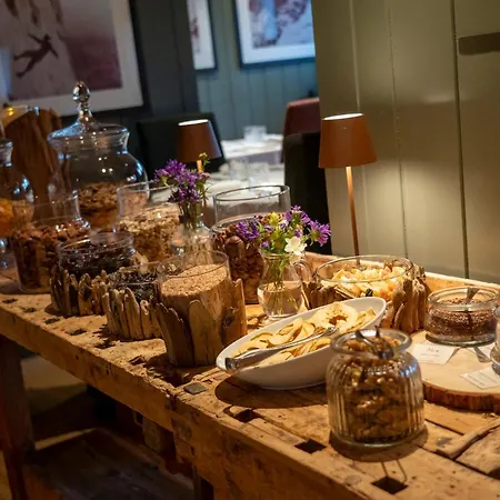 Alu Mountain Design Готель